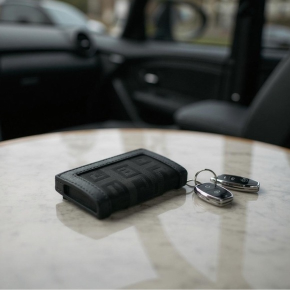 FENDI Vintage Black Zucca Monogram 6 Hook Key Case Wallet Holder - Picture 4 of 10